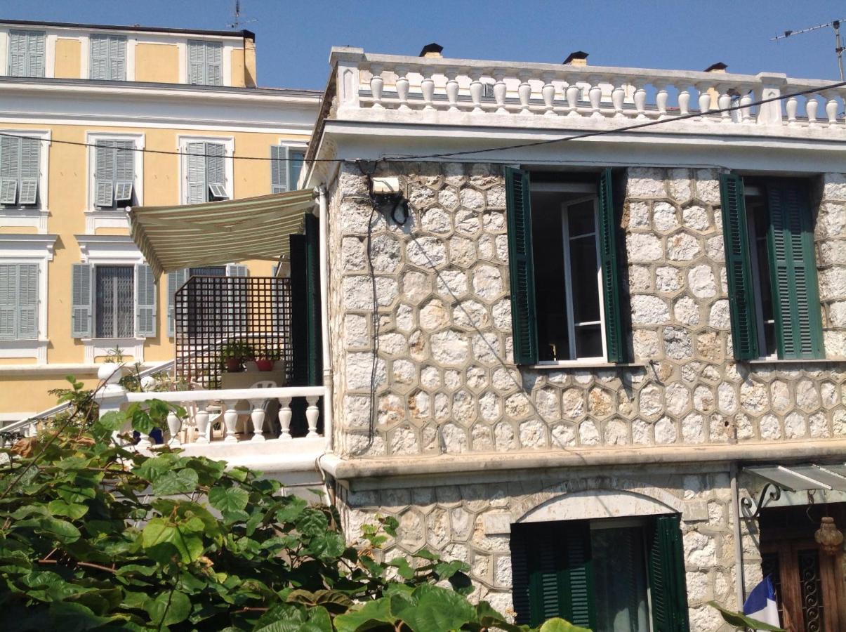 Confort Avec Terrasse Apartment